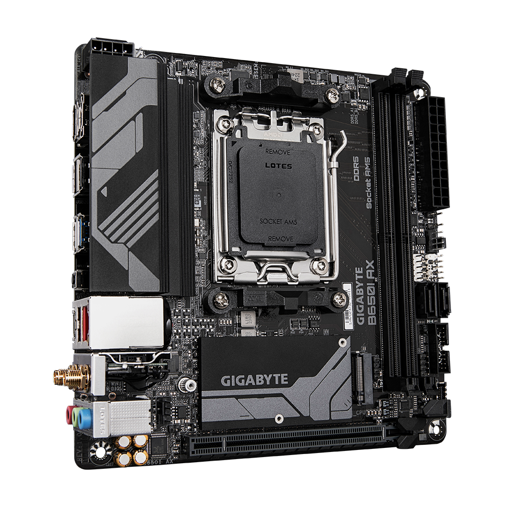 GIGABYTE B650I-AX 3